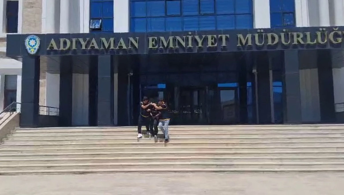 Adıyaman'da 8 Yıl 4 Ay Hapis Cezası İle Aranan Şahıs Yakalandı   