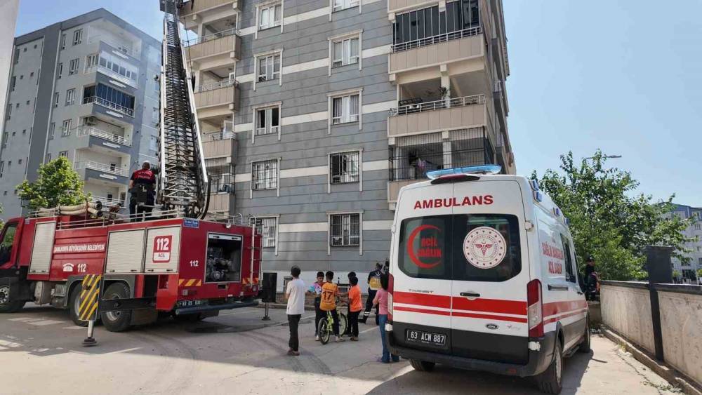 Siverek’te aparman yangını korkuttu