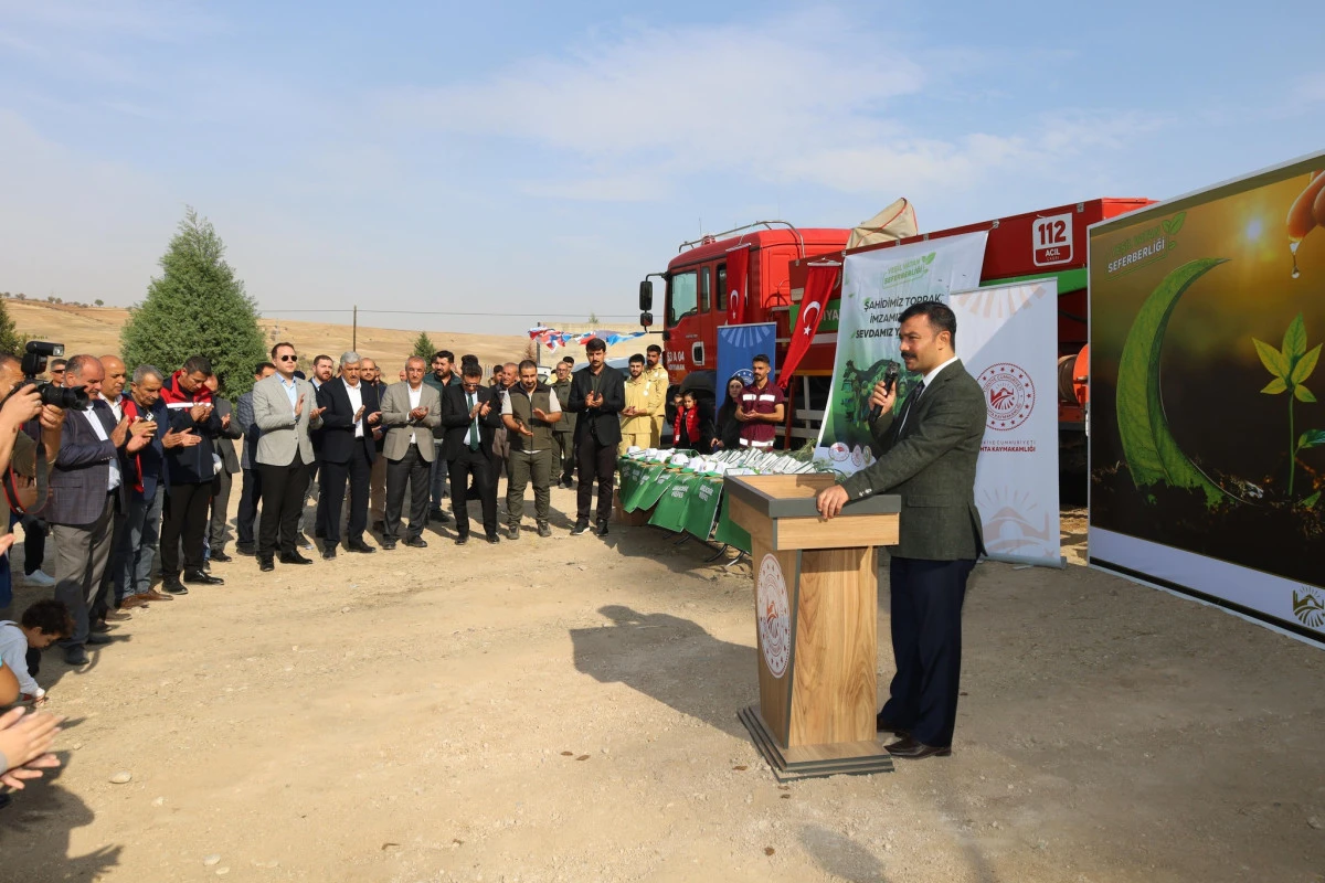 81 İlde Olduğu Gibi Adıyaman İlçelerinde de Fidanlar Toprakla Buluştu