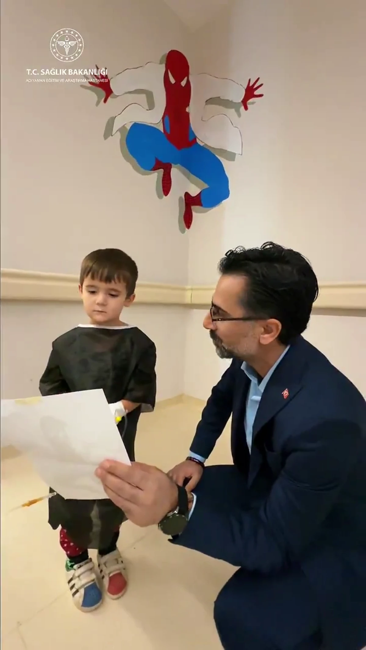 Adıyaman Eğitim ve Araştırma Hastanesi'nden Minik Kalplere Renkli Dokunuş