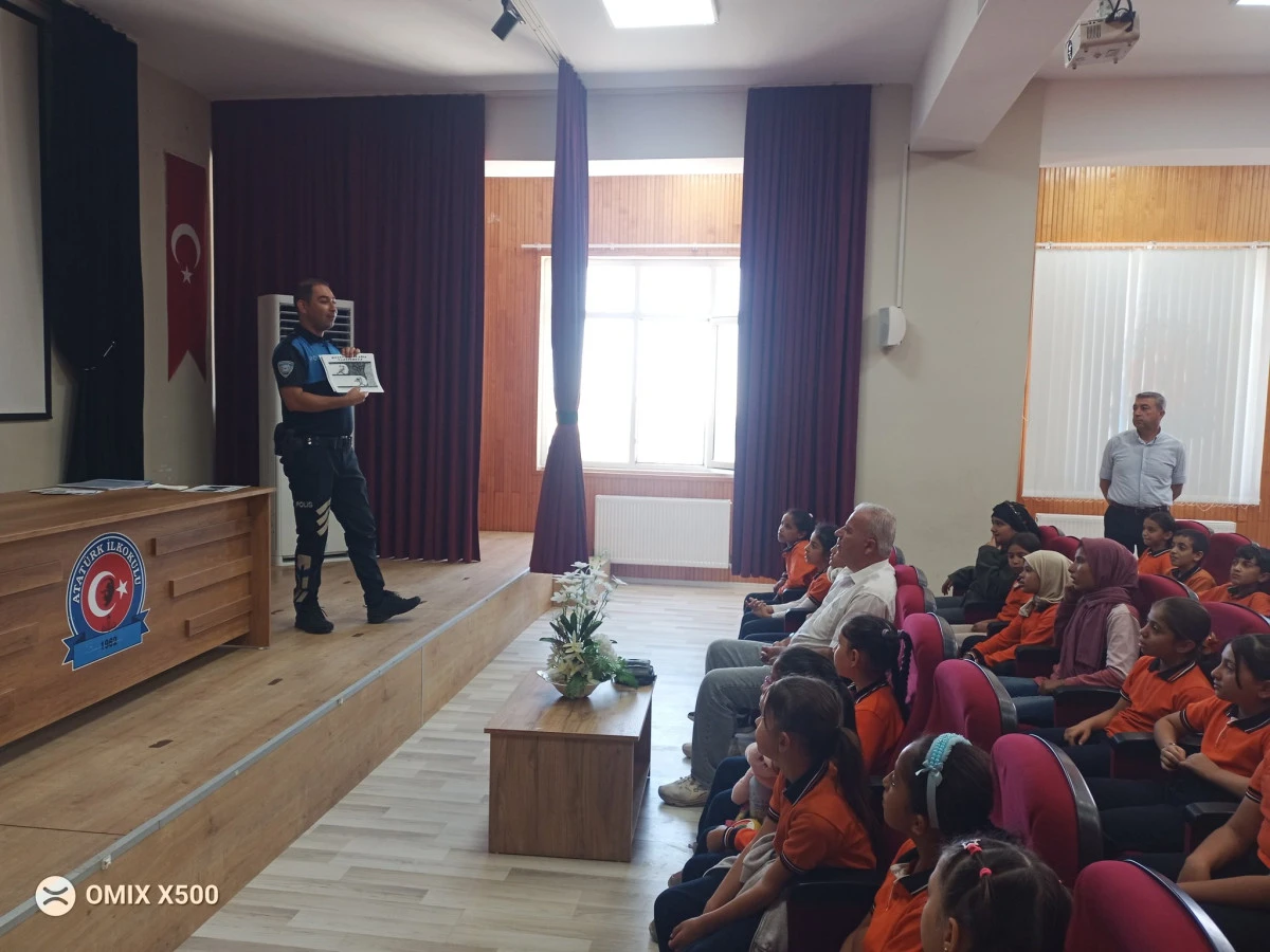Adıyaman Gölbaşı’nda Minik Öğrencilere Polislik ve Trafik Bilinci Aşılandı