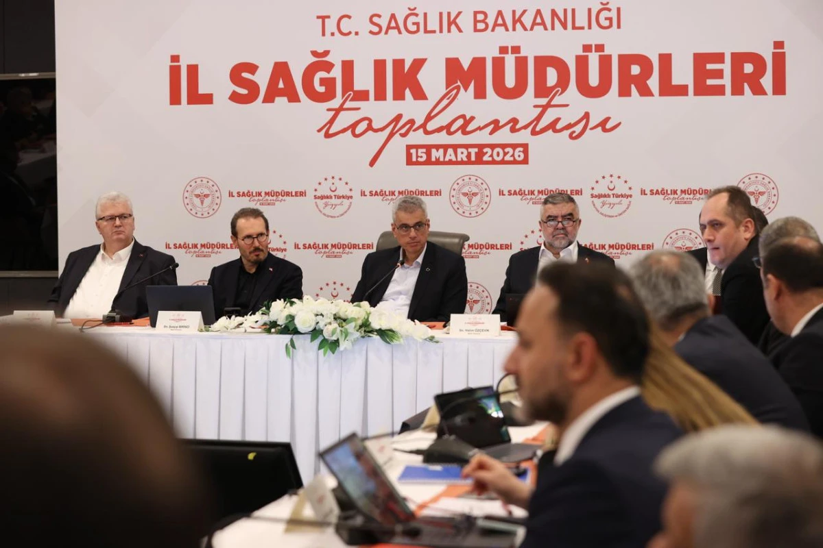 Adıyaman İl Sağlık M&uuml;d&uuml;r&uuml; Prof. Dr. Mehmet Şirik, İl Sağlık M&uuml;d&uuml;rleri Toplantısına Katıldı