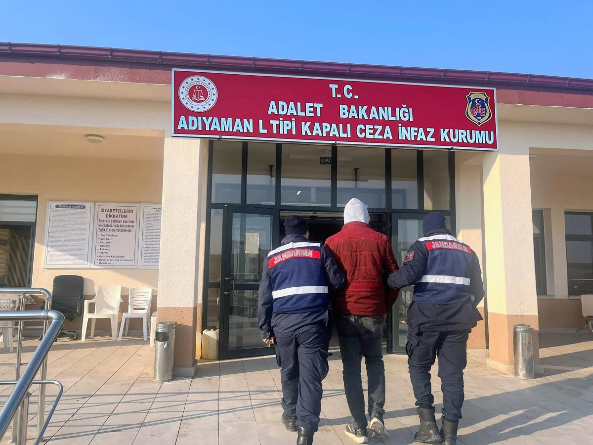 Adıyaman Jandarması, Aranan 2 Şahsı Yakaladı