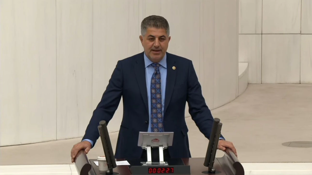 Adıyaman Milletvekili Do&ccedil;. Dr. İshak Şan: &ldquo;Bayramlar Paylaşma ve Dayanışmanın Ruhudur&rdquo;