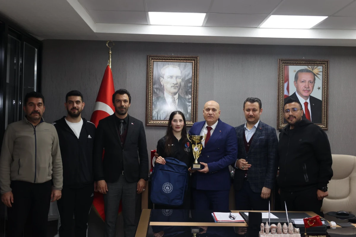 Adıyaman Sporda Zirveye Y&uuml;r&uuml;yor: Minderde Madalya, Pistte Şampiyonluk