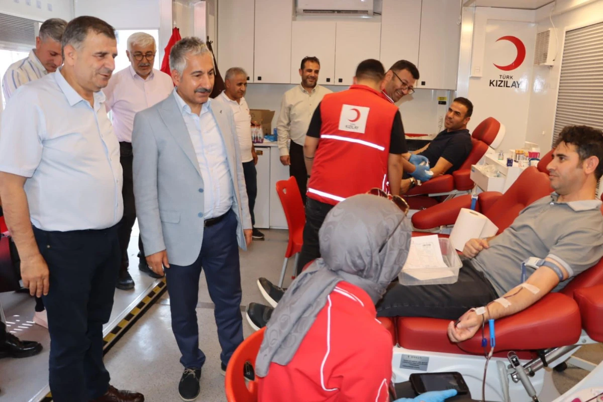 Adıyaman Tarım ve Orman İl M&uuml;d&uuml;rl&uuml;ğ&uuml;&rsquo;nden Kan Bağışı Kampanyasına Destek