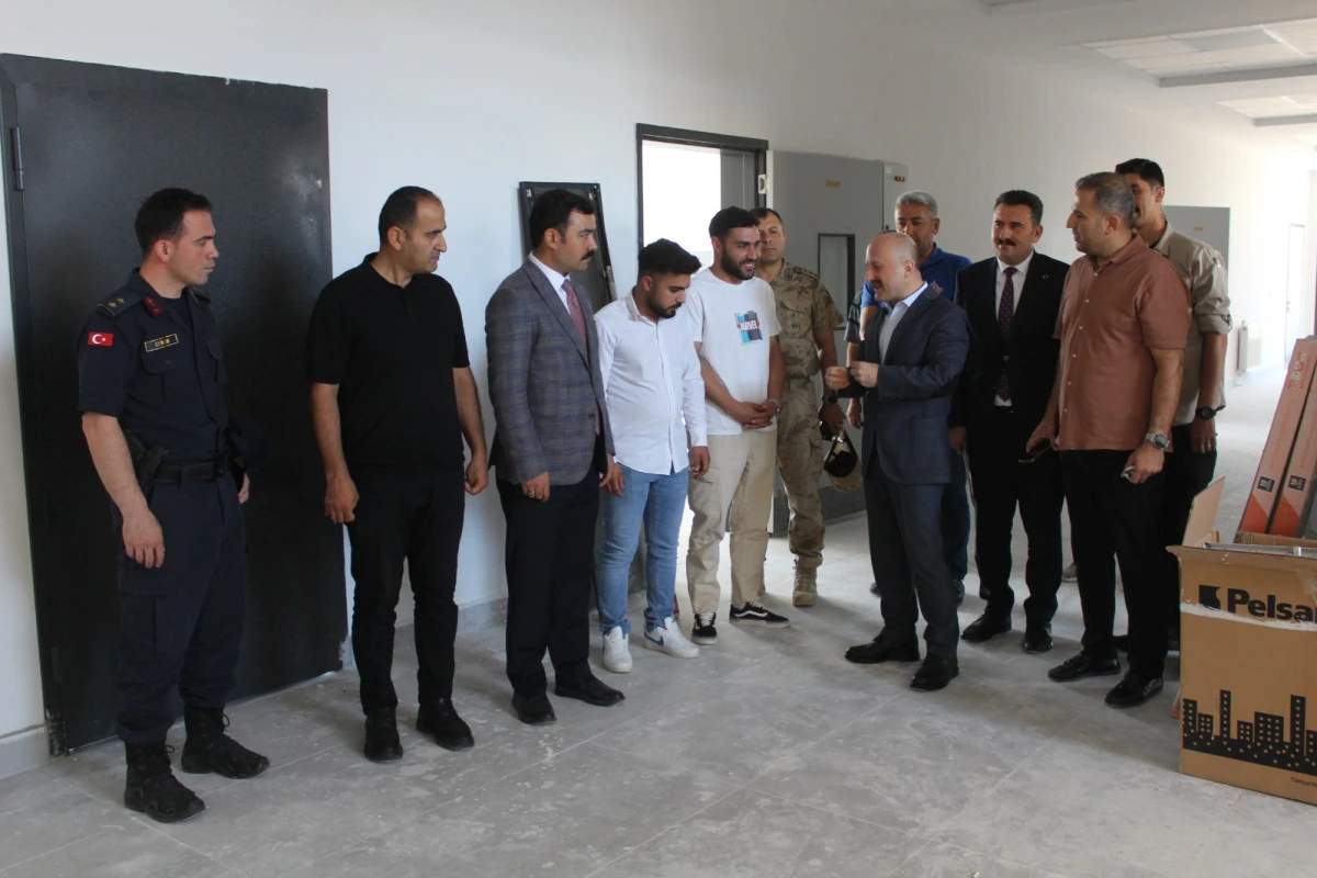 Adıyaman Valisi Sayın Dr. Osman Varol Kahta ilçesini ziyaret etti.