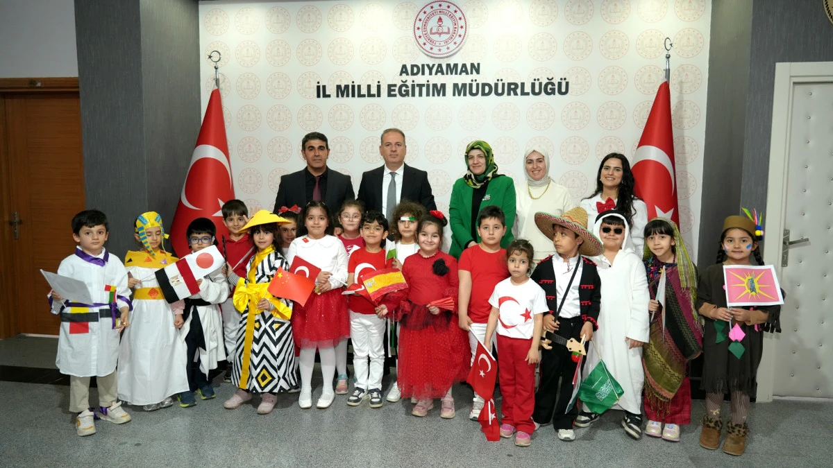 Adıyaman&rsquo;da 23 Nisan Coşkusu: &Ccedil;ocukların Bayramı Sanat ve Etkinliklerle Kutlandı