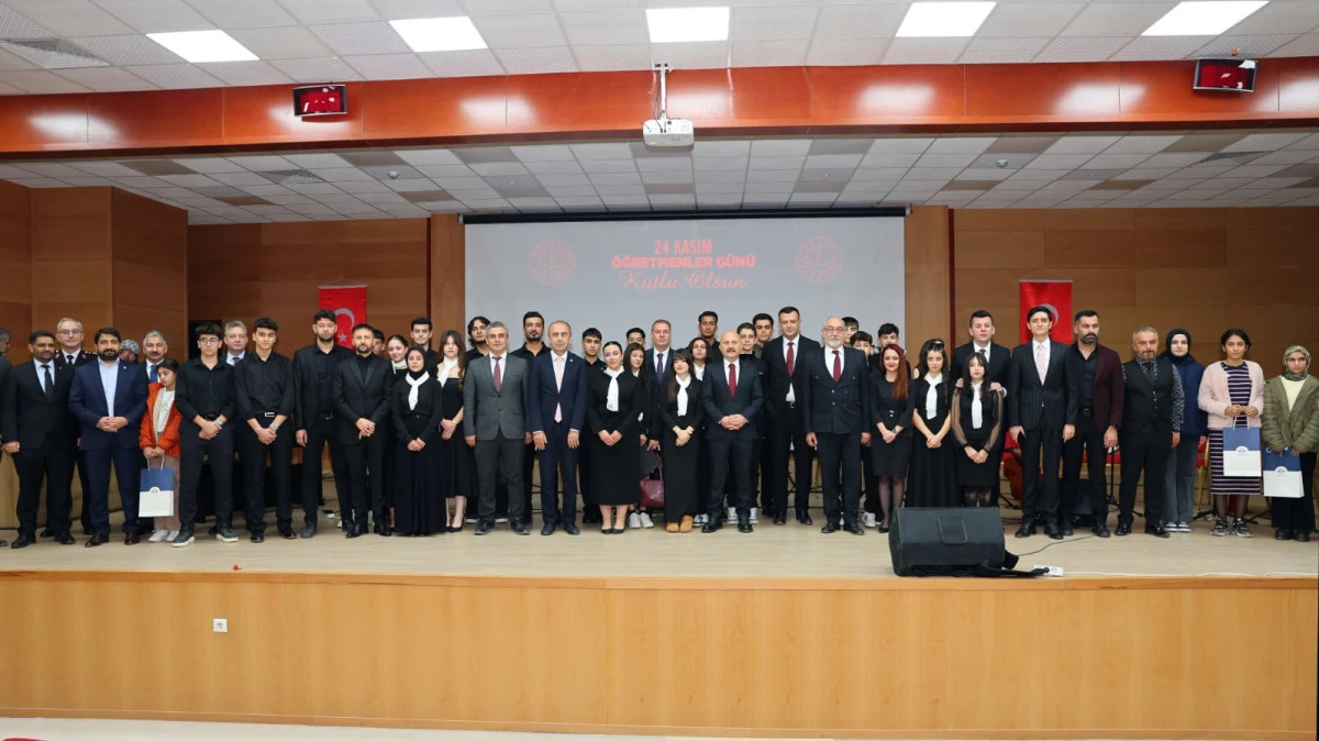 Adıyaman’da 24 Kasım Öğretmenler Günü Coşkuyla Kutlandı