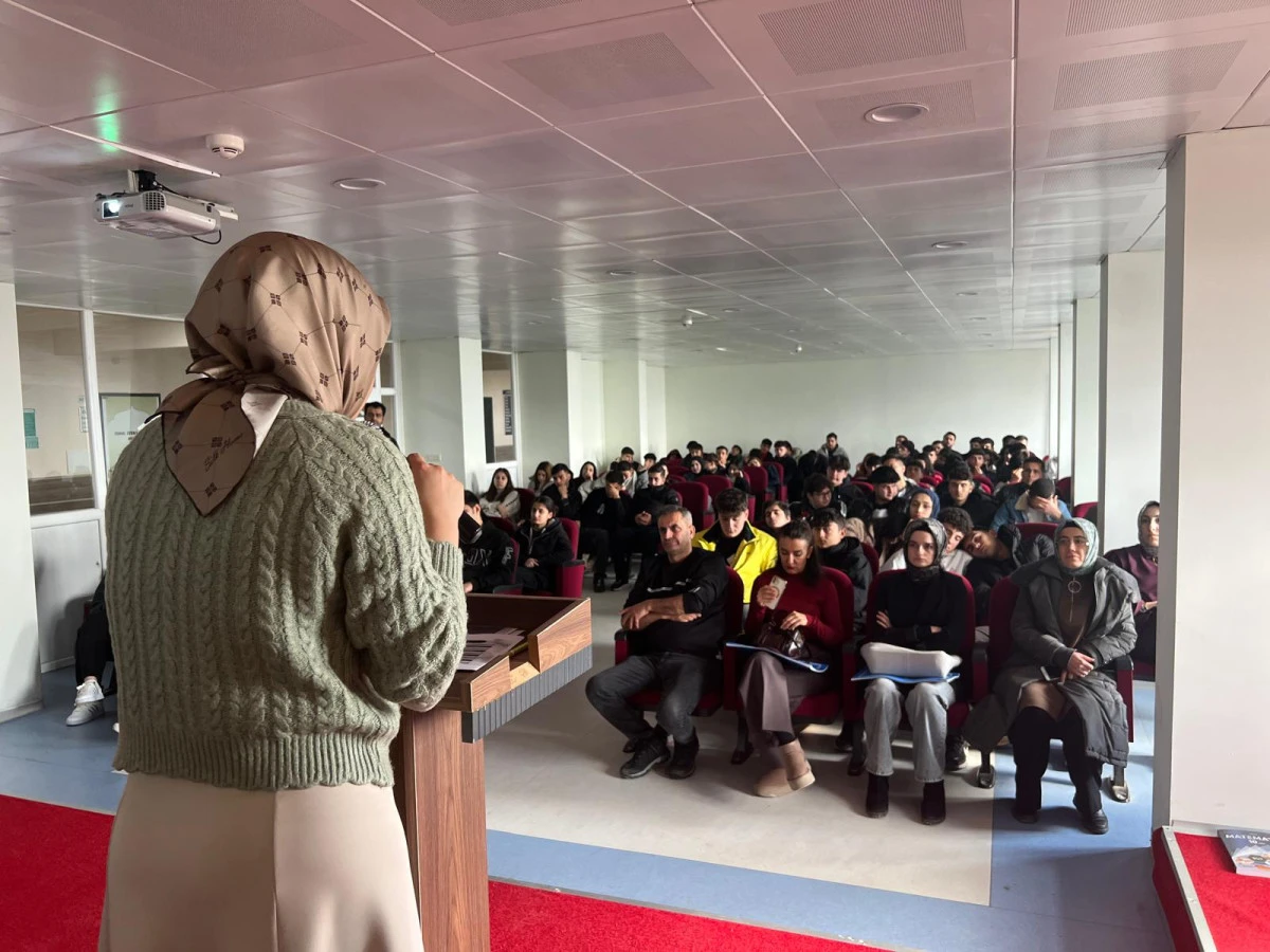 Adıyaman&rsquo;da 750 &Ouml;ğrenciye Girişimcilik ve Ahilik Eğitimi