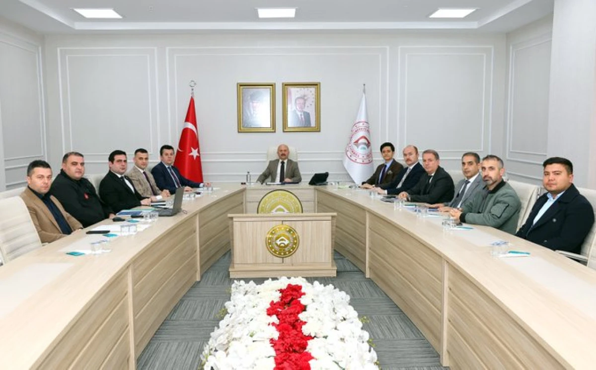 Adıyaman&rsquo;da Deprem Sonrası Kalıcı Konutlar ve Kamu Hizmetleri Gelişmeleri Ele Alındı