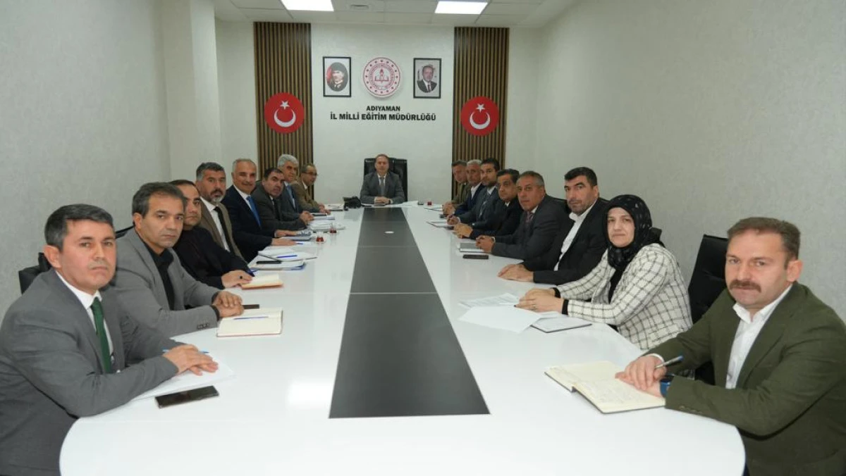 Adıyaman&rsquo;da Eğitimde Haftalık Değerlendirme Toplantısı Yapıldı