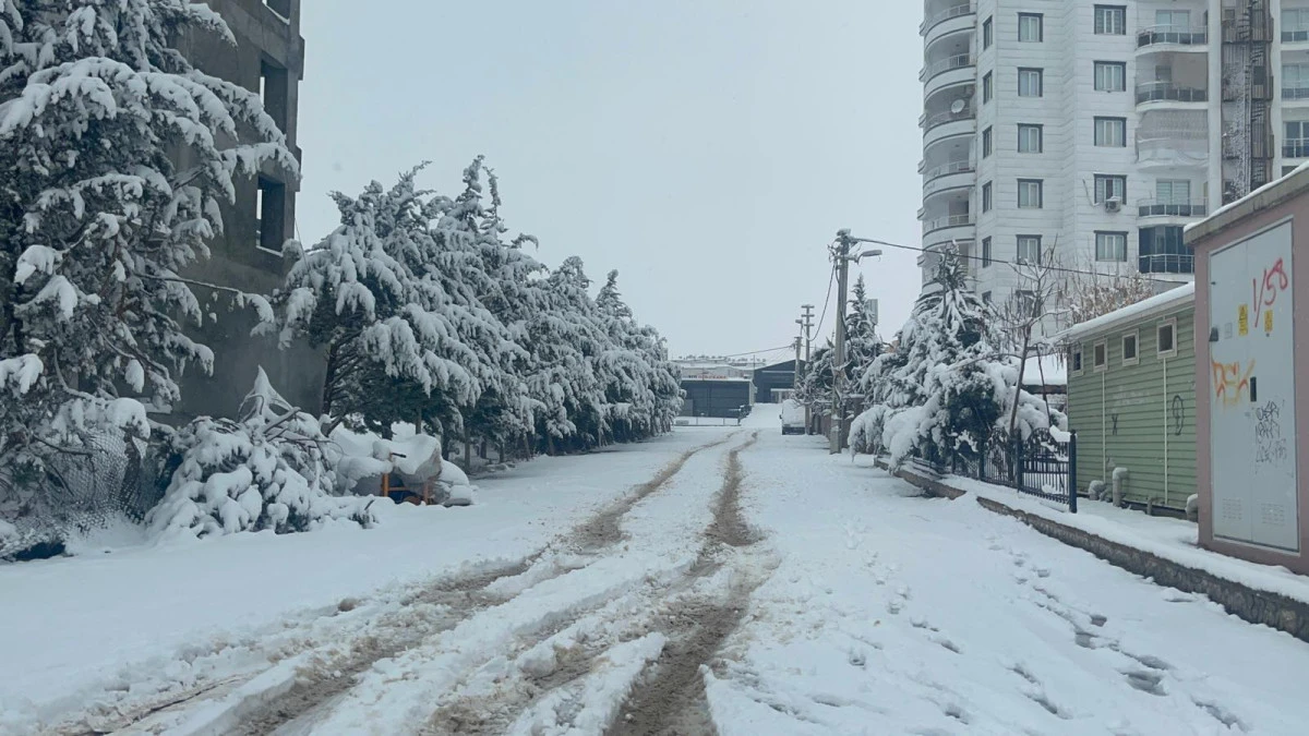 Adıyaman&rsquo;da Kar Yağışı Etkili Oldu
