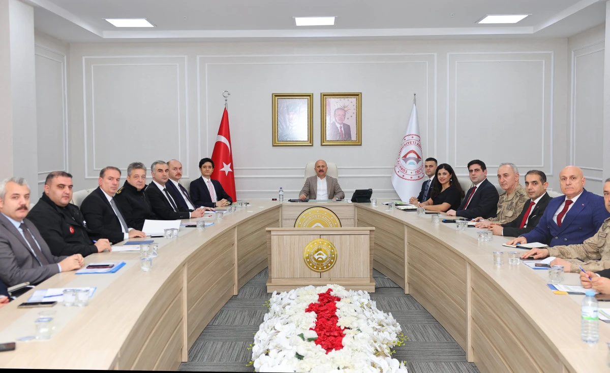 Adıyaman&rsquo;da Kırsal Afet Konutları ve 6 Şubat Anma Programları Değerlendirildi