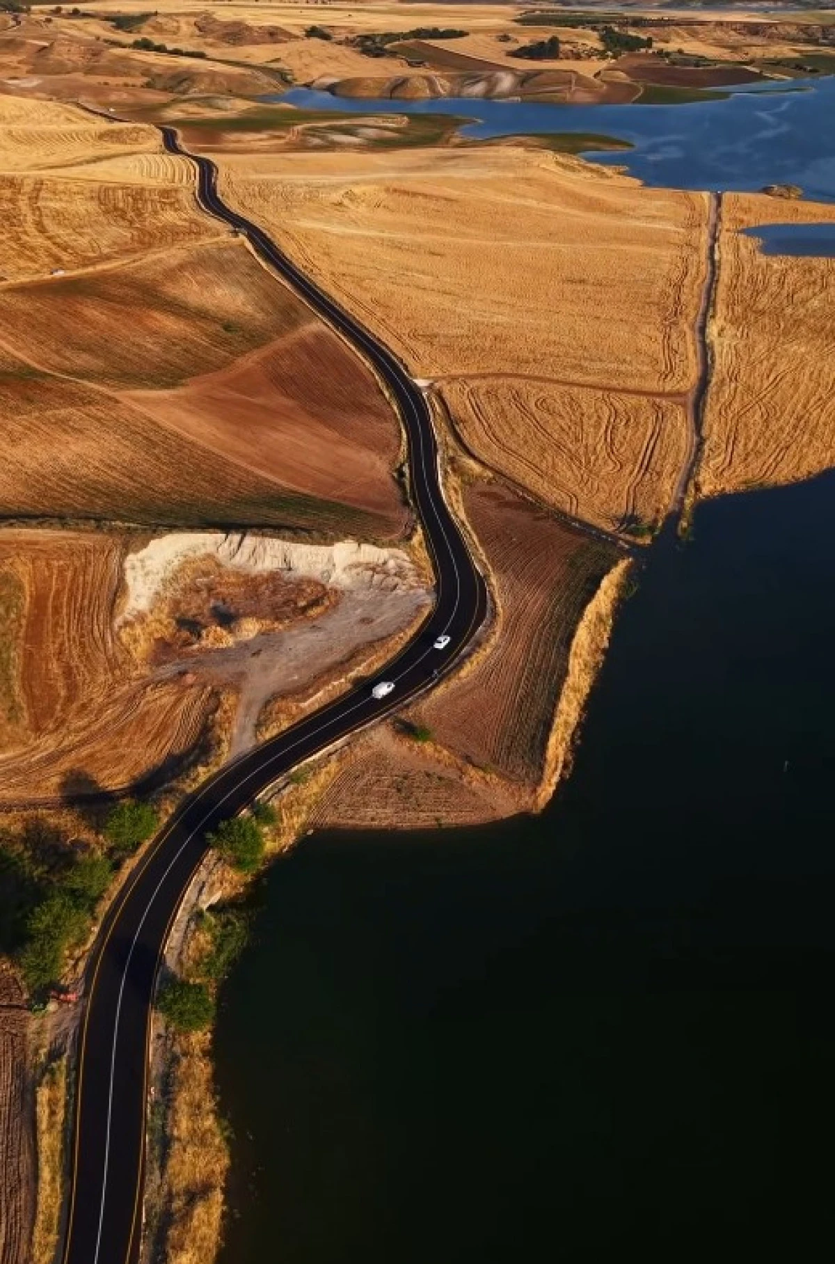 Adıyaman&rsquo;da Kızılcapınar K&ouml;y&uuml; Grup Yolunda Sıcak Asfalt &Ccedil;alışması Tamamlandı