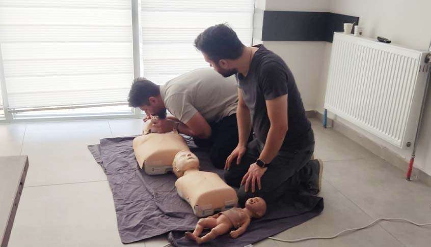 Adıyaman’da Sağlık Personellerine İlk Yardım Eğitimi