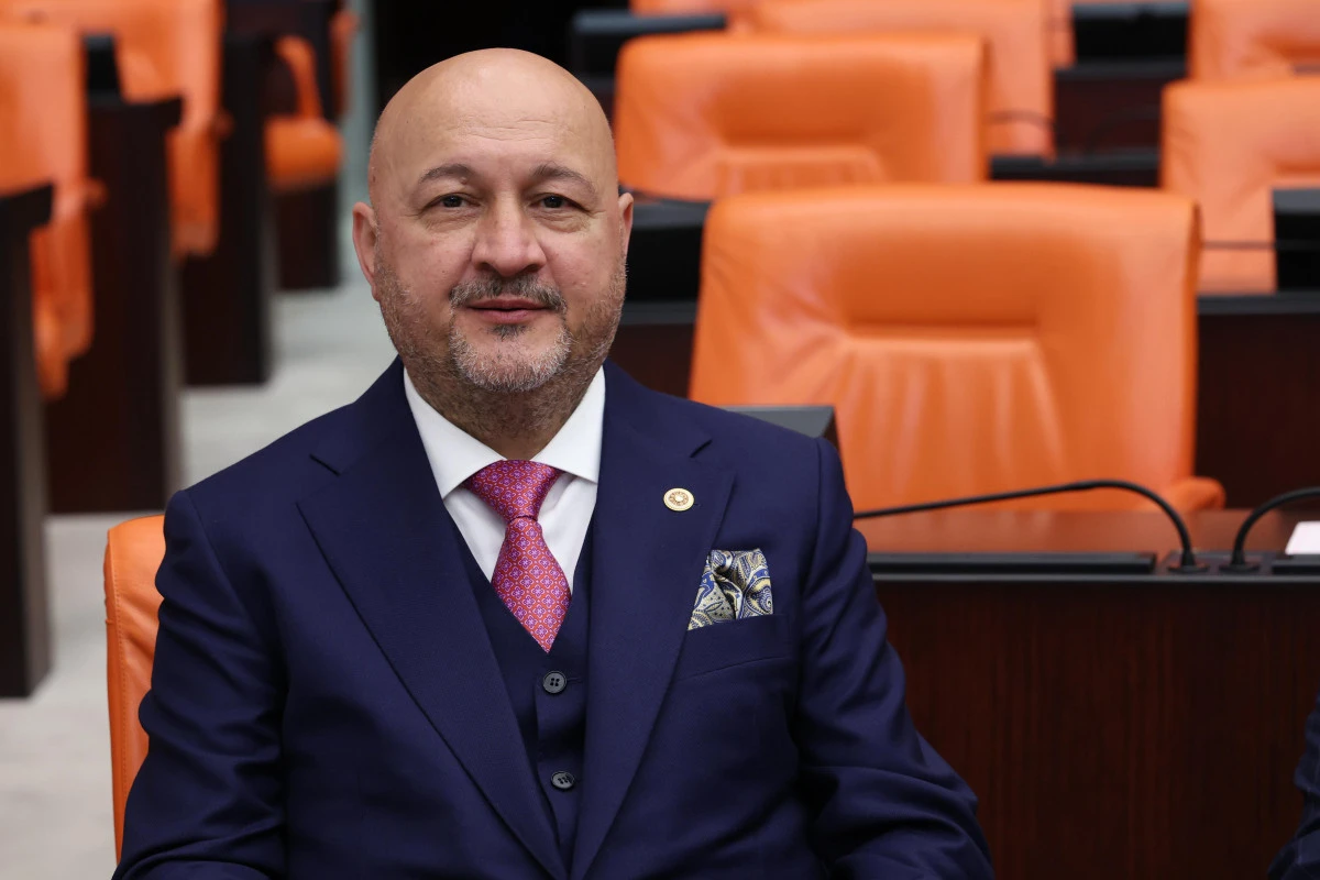 Adıyaman&rsquo;da Siyasete &lsquo;Sahte Hesap&rsquo; Tepkisi: Milletvekili Resul Kurt&rsquo;tan &lsquo;Birlik ve Dayanışma&rsquo; &Ccedil;ağrısı