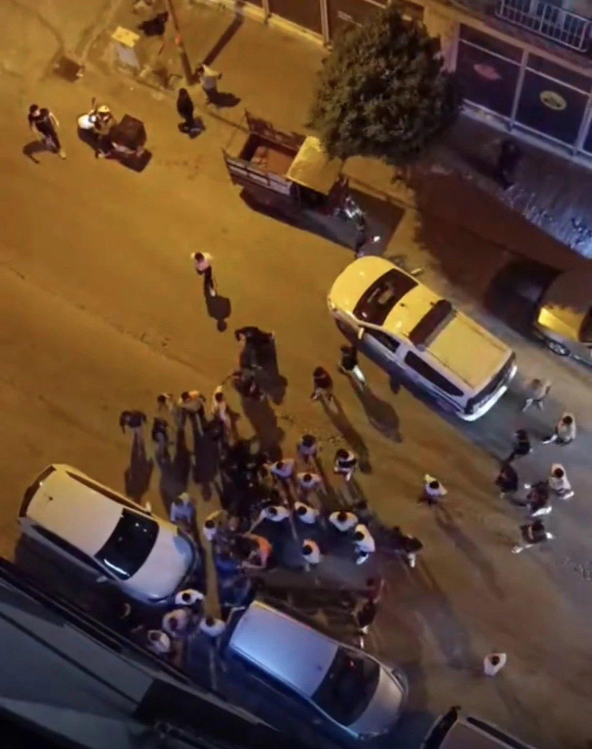 Adıyaman'da Taşlı Sopalı Kavga Kamerada: 10 Yaralı   