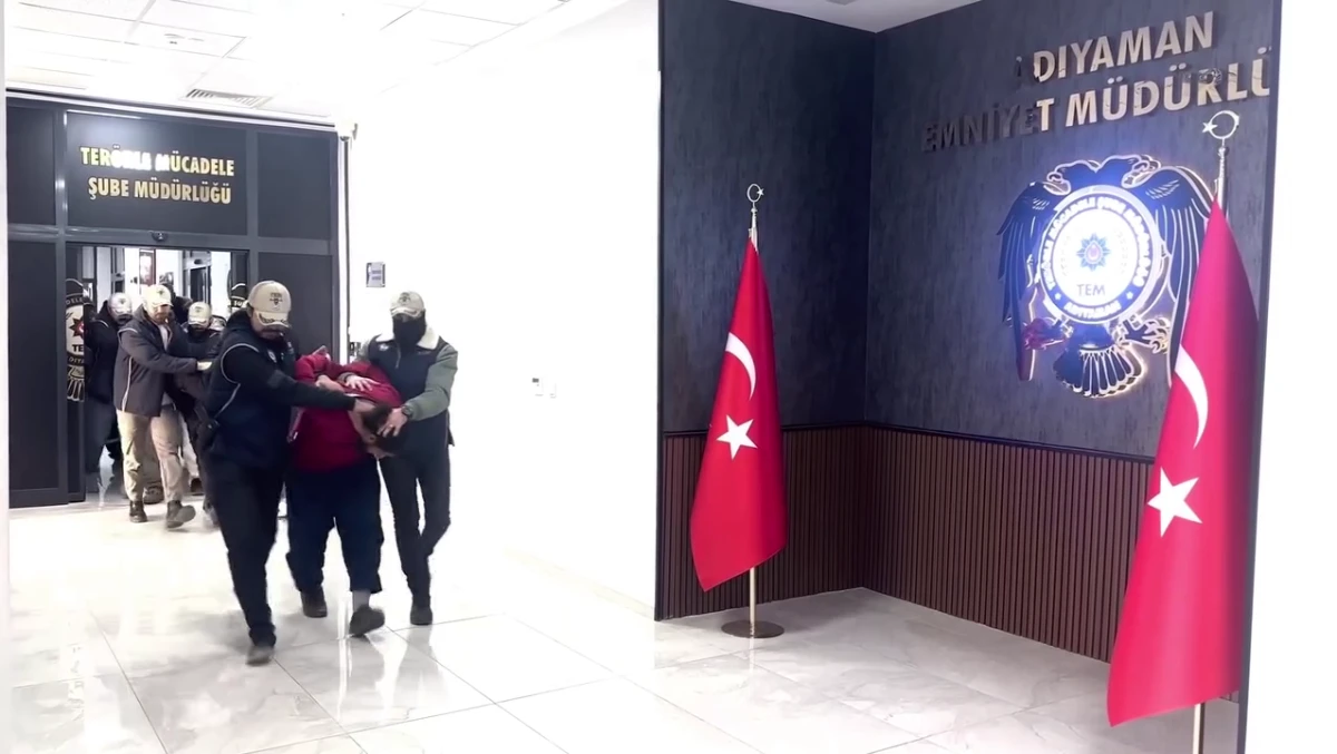 Adıyaman&rsquo;da Ter&ouml;r Operasyonu: 5 Ş&uuml;pheli Tutuklandı