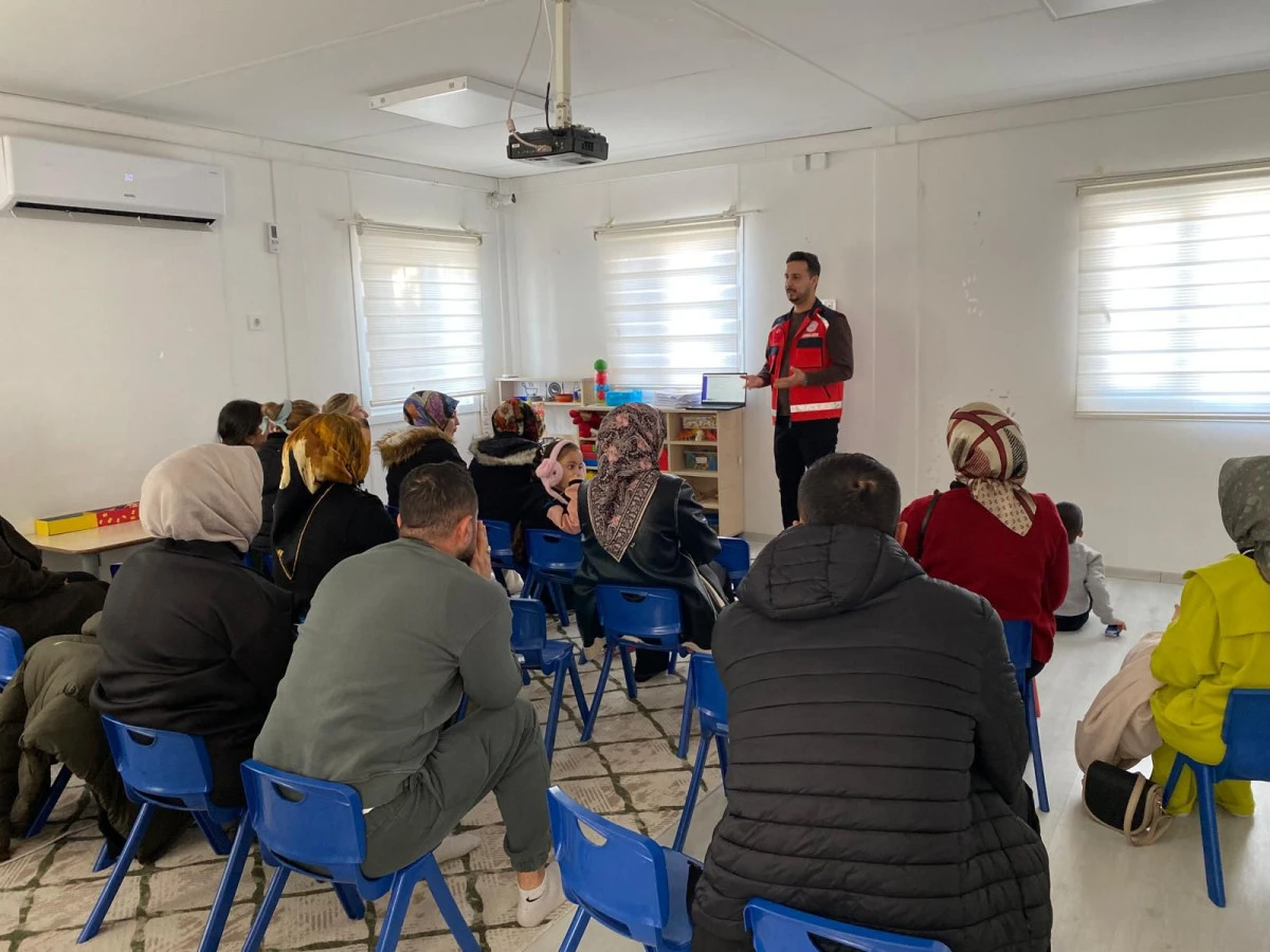 Adıyaman&rsquo;da Velilere Teknoloji Bağımlılığı Eğitimi