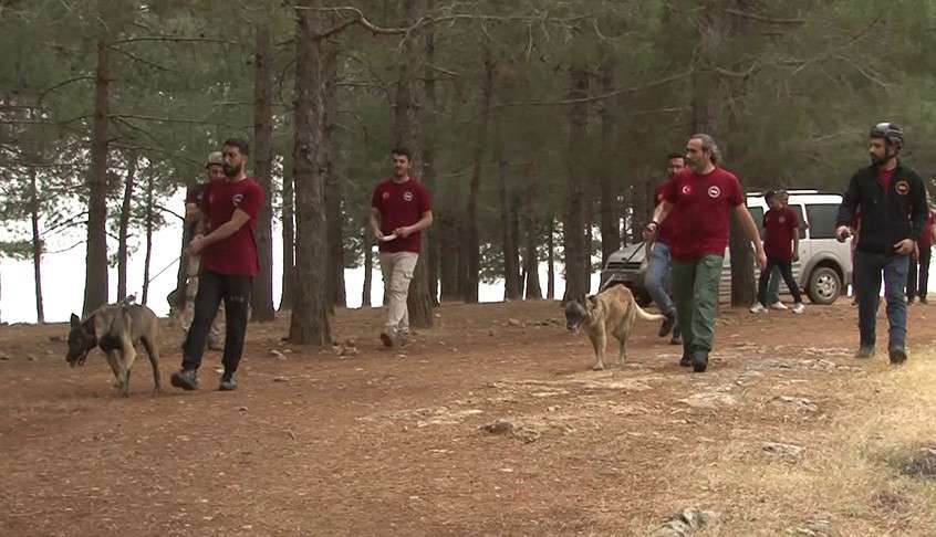 AFAK Timi Hayat Kurtarmak İçin Hazır Kıta Bekliyor