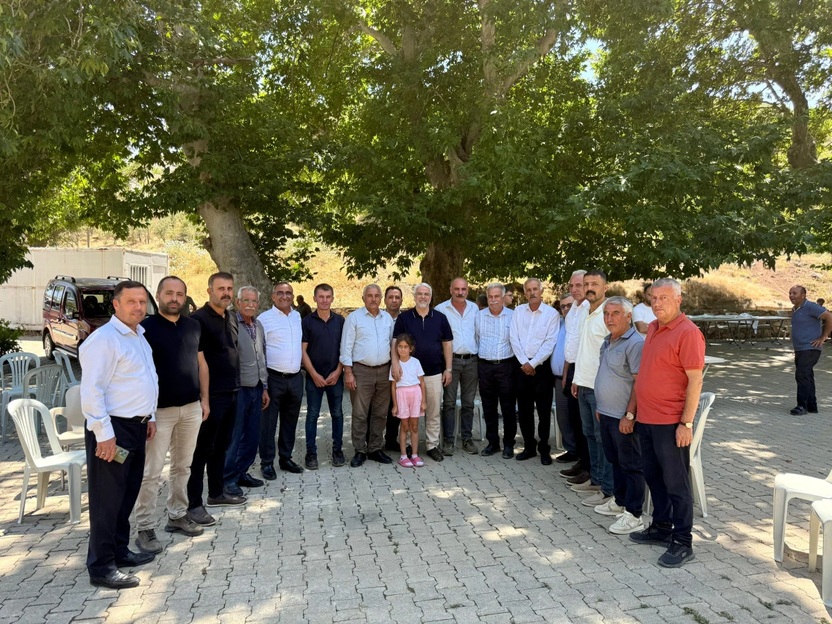  AK Parti Adıyaman İl Başkanı Faruk Bülent Kablan Şeybor Ziyaretinde Aşure Programına Katıldı