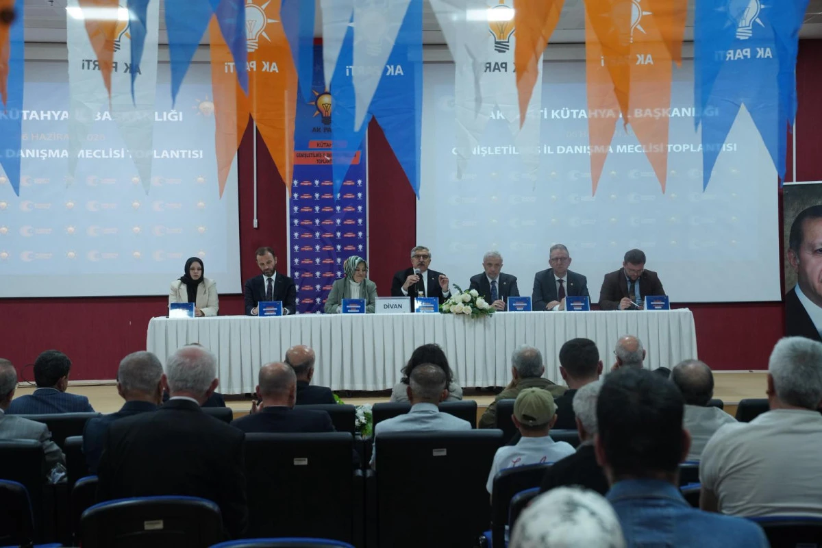 AK Parti Genel Başkan Yardımcısı Yayman, K&uuml;tahya'da konuştu:&rdquo;CHP, varoluş krizi yaşıyor. AK Parti olarak bu durumdan &uuml;z&uuml;l&uuml;yoruz&rdquo;