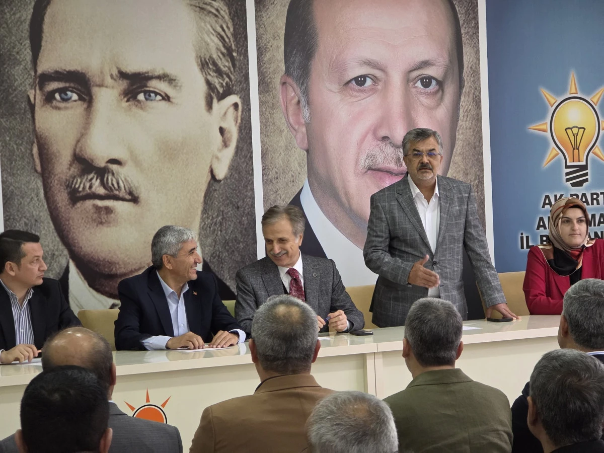 AK Parti Köy ve Mahalle Temsilcileriyle Son Hazırlıkları Değerlendirdi