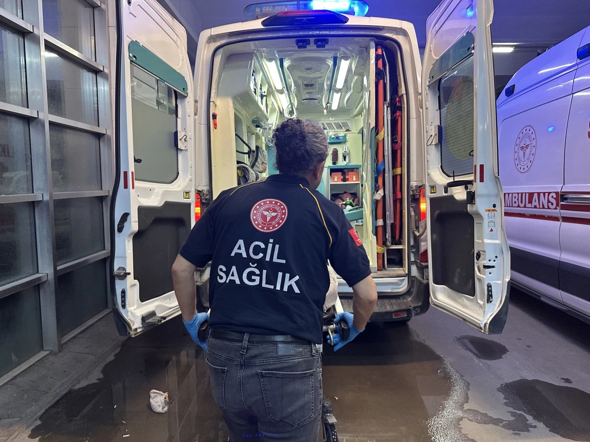 Akrebin Soktuğu Çocuk Yaşam Savaşı Veriyor   