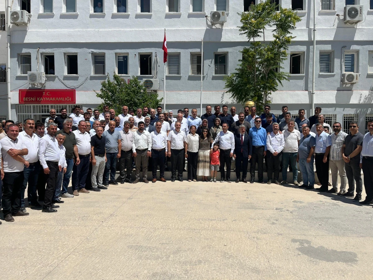 Besni Halkından Kaymakam Partal’a Vefa Dolu Uğurlama   