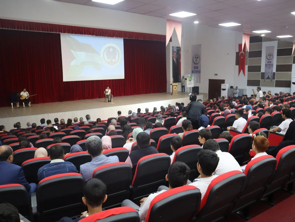 Besni İmam Hatip Ortaokulu’ndan Kudüs temalı şiir dinletisi   