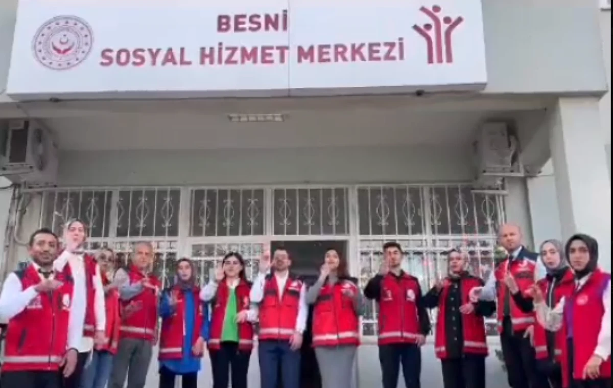 Besni Kaymakam Aslan, Engelliler Haftası’na Katıldı ve İşaret Diliyle Mesaj Verdi