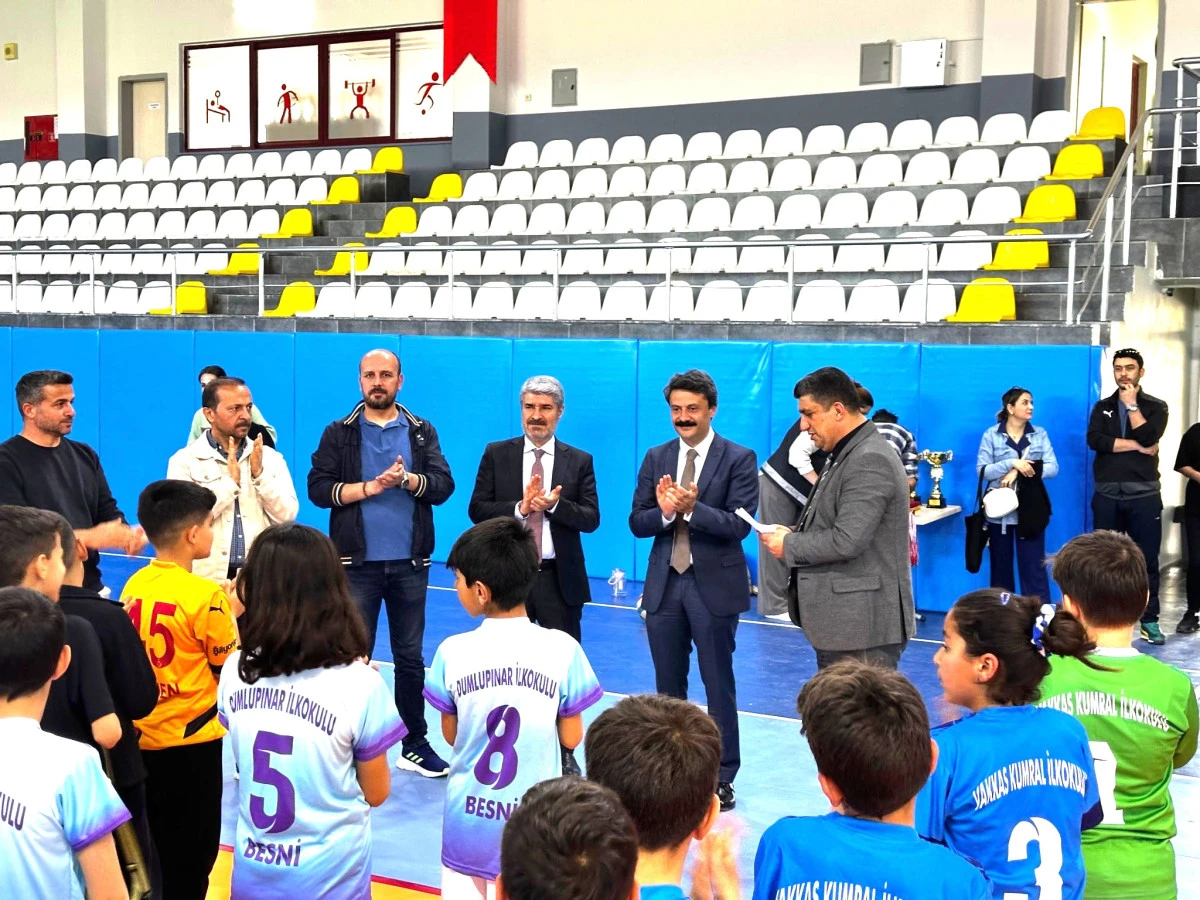 Besni&rsquo;de Geleneksel &Ccedil;ocuk Oyunları İl&ccedil;e Finalleri Coşkuyla Ger&ccedil;ekleştirildi