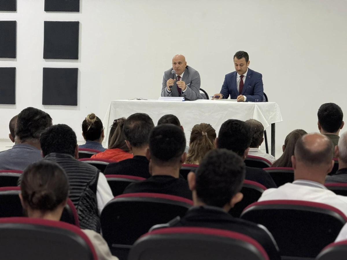 Gençlik ve Spor İl Müdürlüğünde Değerlendirme Toplantısı Yapıldı