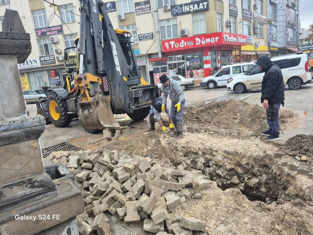 Gölbaşı’nda Park ve Altyapı Çalışmaları Hız Kesmeden Devam Ediyor