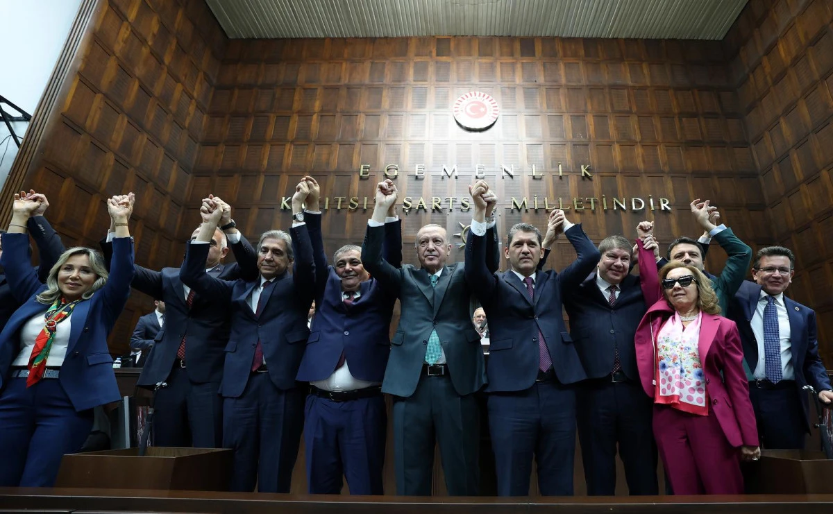 İki Belediye Başkanı Daha AK Parti’ye Katıldı