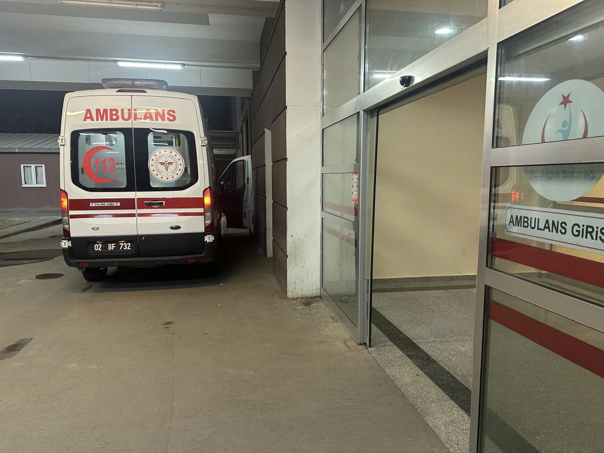 İki Grup Arasında Çıkan Kavgada 5'i Kadın 7 Kişi Yaralandı 