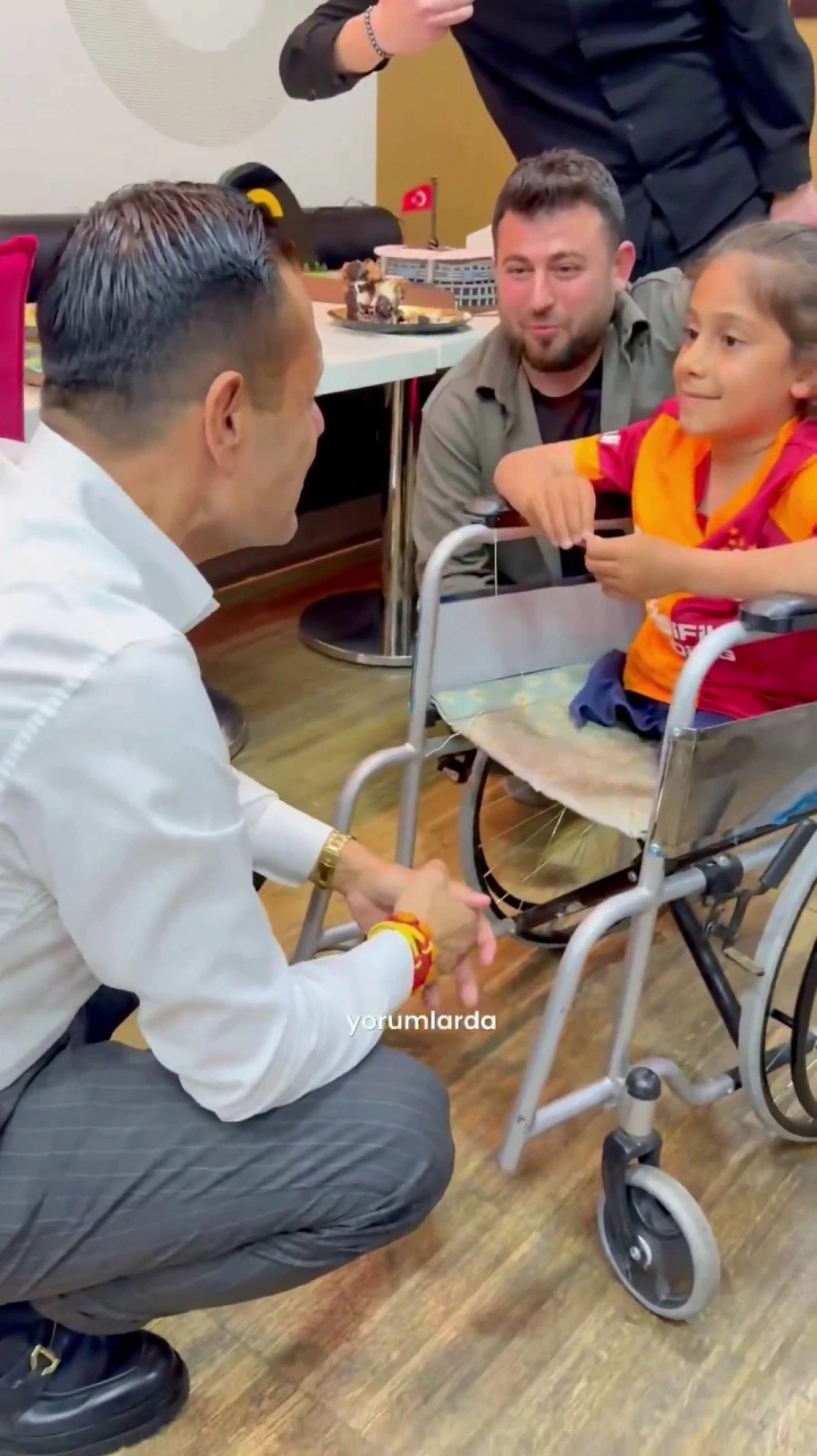 İkra&rsquo;nın Derbi Hayali Ger&ccedil;ek Oldu: Galatasaray&ndash;Fenerbah&ccedil;e Ma&ccedil;ını Locadan İzledi