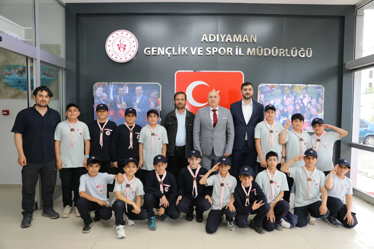 İzcilik Heyecanı İl M&uuml;d&uuml;rl&uuml;ğ&uuml;nde: &Ouml;ğrenciler El&uuml;st&uuml; ile Buluştu