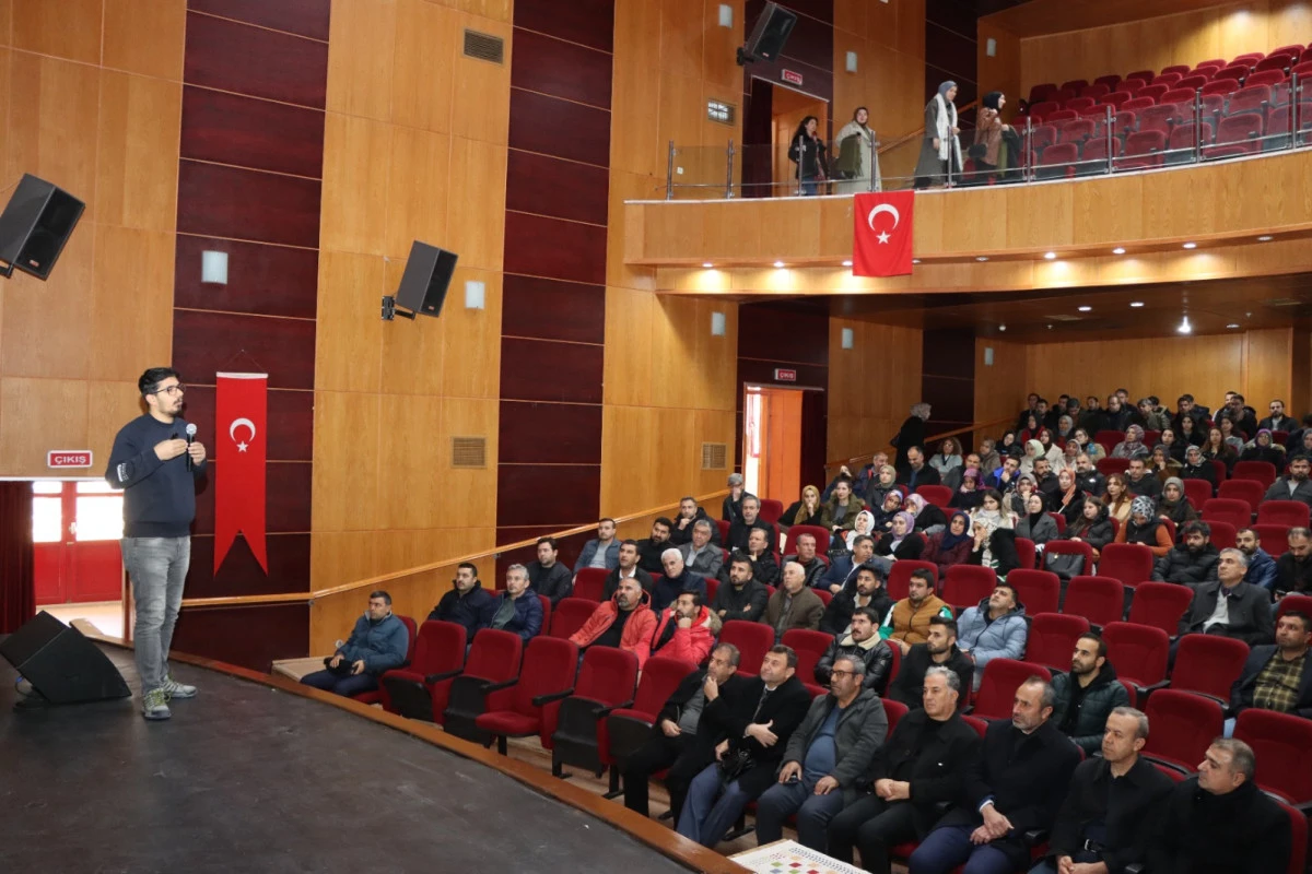 Kahta'da Bağımlılıkla M&uuml;cadele Eğitimi Ger&ccedil;ekleştirildi