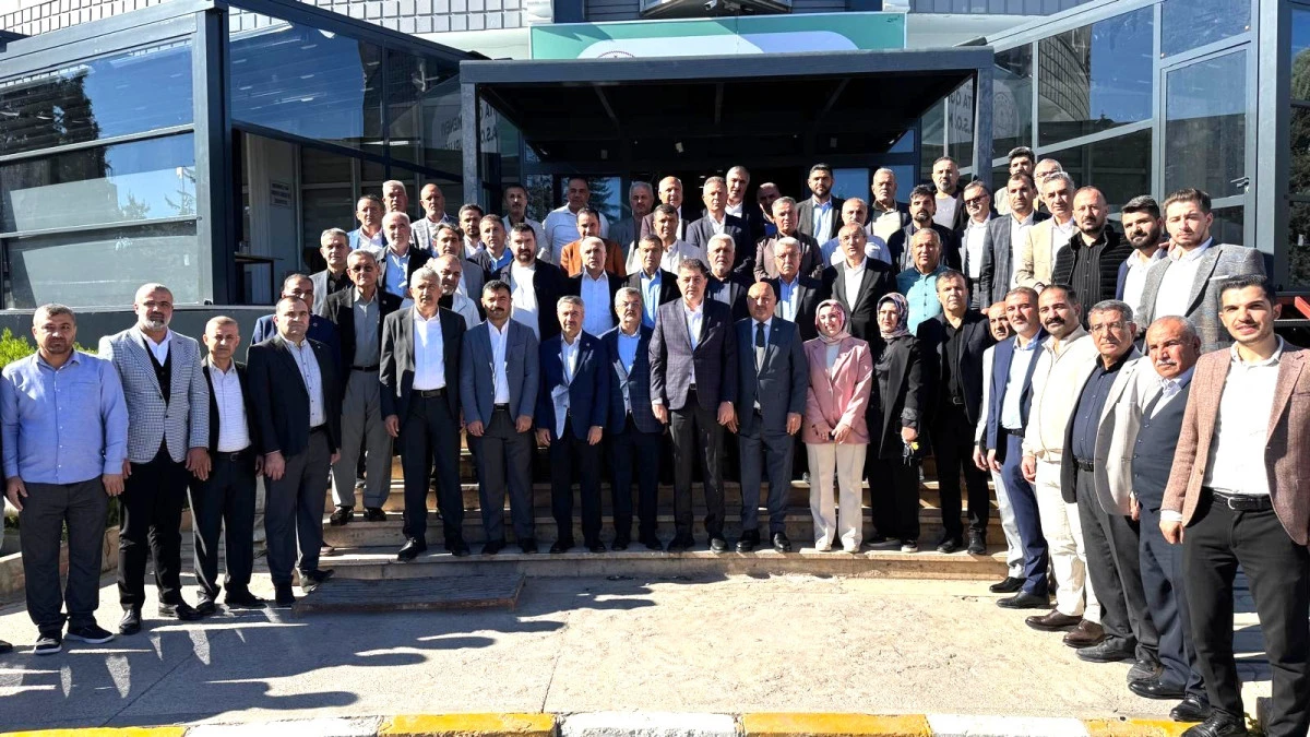 Kahta’da Köseler Köyü’nde Halkla Buluşma ve İstişare Toplantısı Düzenlendi