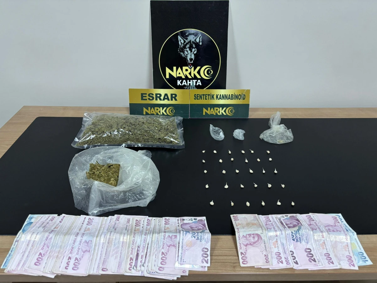 Kahta&rsquo;da Uyuşturucu Operasyonu: 7 Kişi G&ouml;zaltında