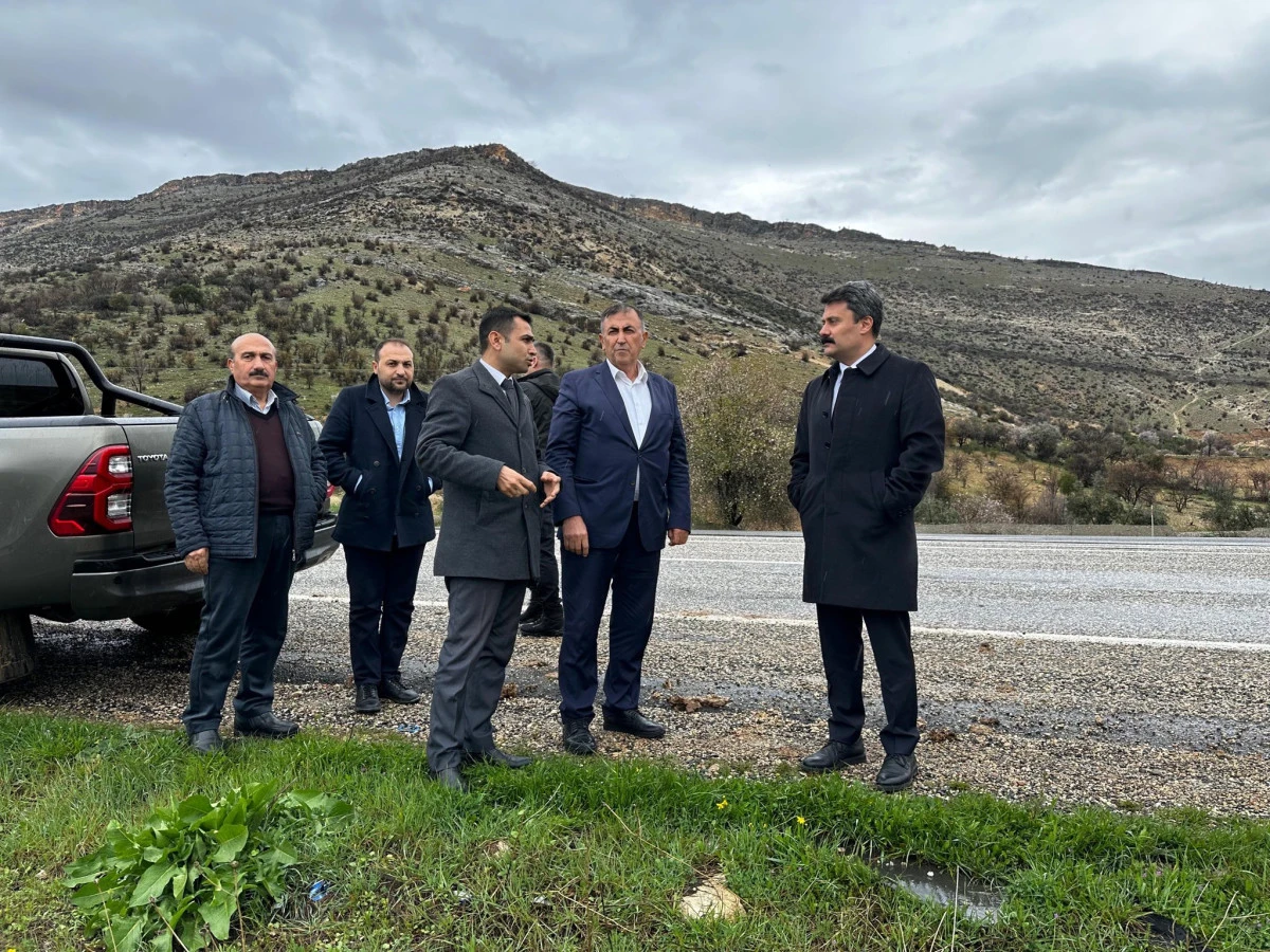 Kaymakam Aslan Deprem Konutlarına Giden Yolu Denetledi