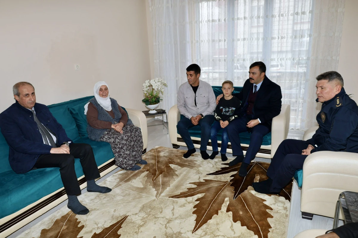 Kaymakam Soysal&rsquo;dan Şehit Ailelerine Anlamlı Ziyaret