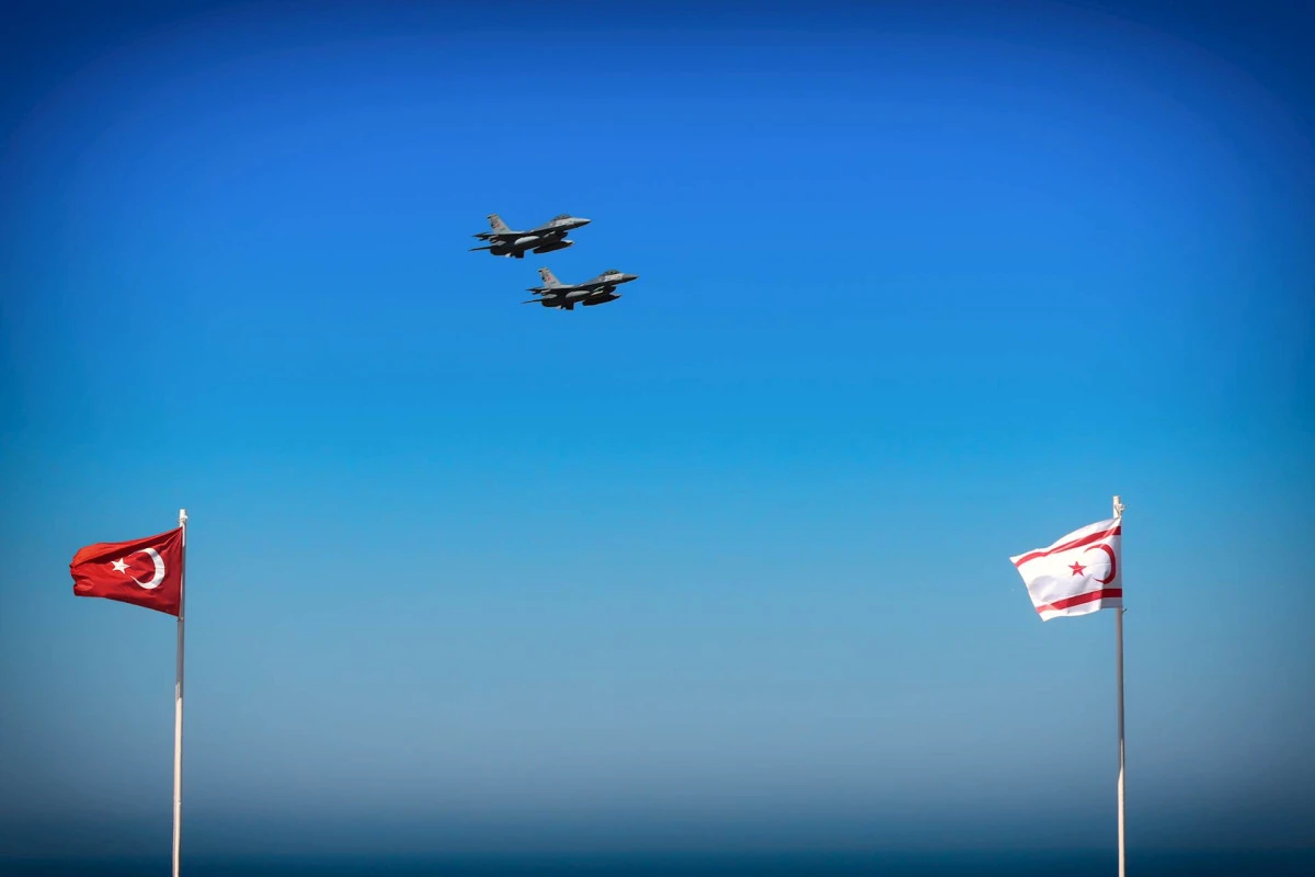 KKTC&rsquo;ye 6 F-16 ve Hava Savunma Sistemleri Konuşlandırıldı