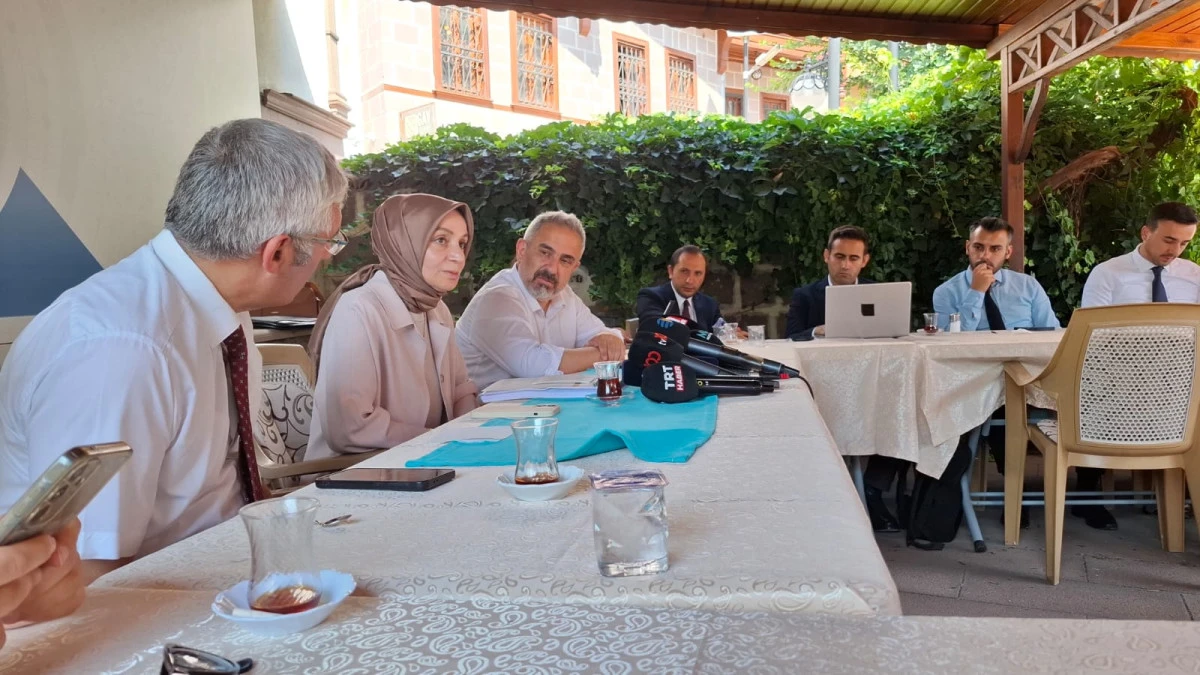 Leyla Şahin Usta: "Meclis g&uuml;ndeminde dokunulmazlıklara ilişkin bir &ccedil;alışma bulunmuyor"