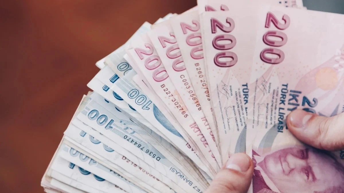 Memur Maaşlarına Y&uuml;zde 13,52 Zam