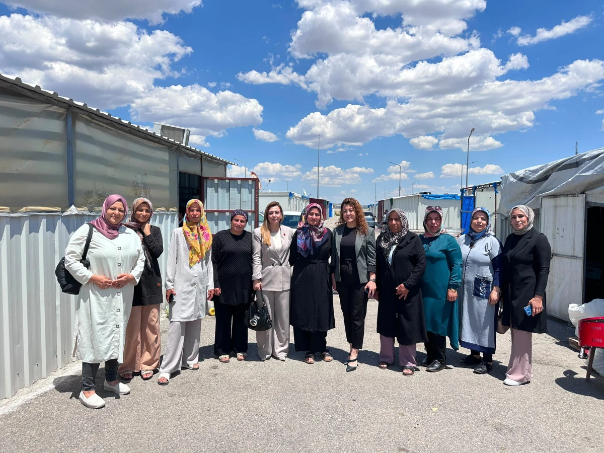 MHP KA&Ccedil;EP Adıyaman&rsquo;dan Konteyner Kentte Kadınlarla Buluştu 