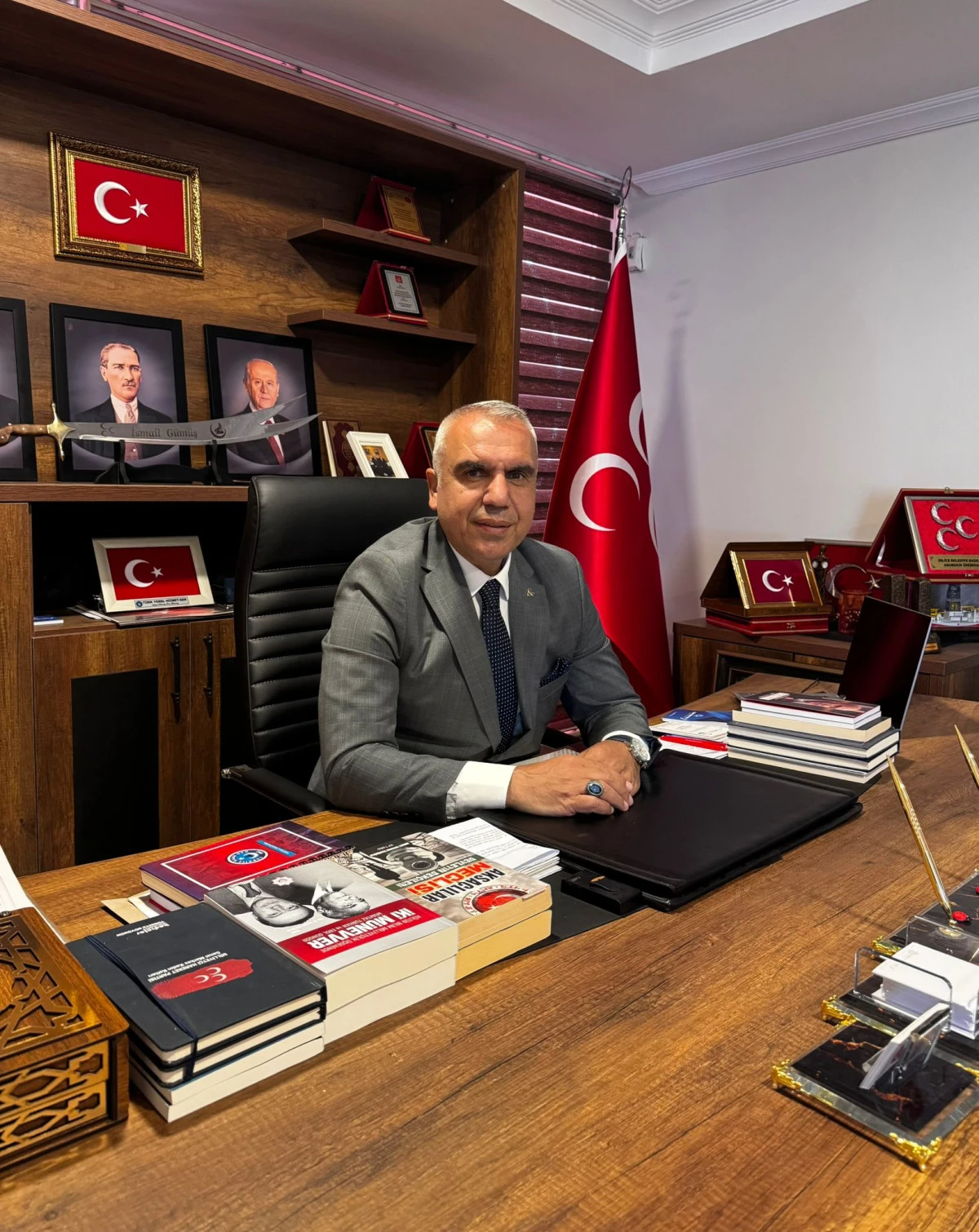 MHP'li İsmail G&uuml;m&uuml;ş&rsquo;ten Anneler G&uuml;n&uuml; Mesajı