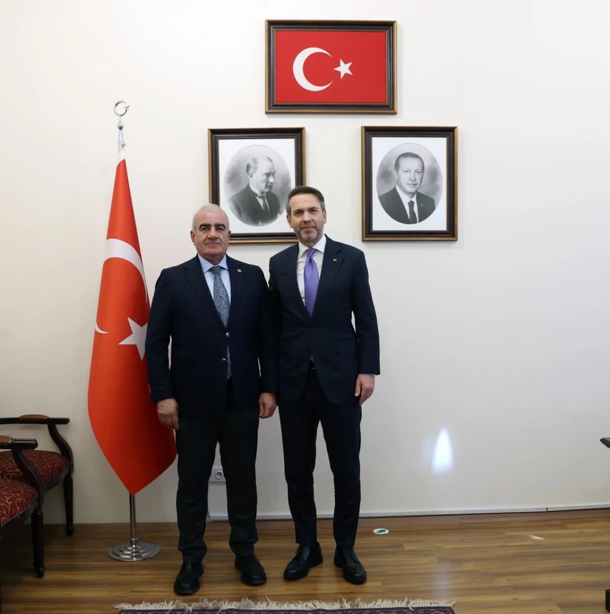 Milletvekili Hüseyin Özhan’dan Enerji Bakanı’na Ziyaret